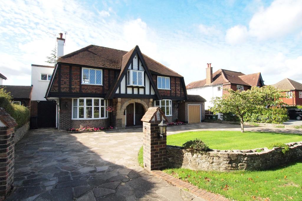The Green, Ewell, KT17 4 bed detached house £1,350,000