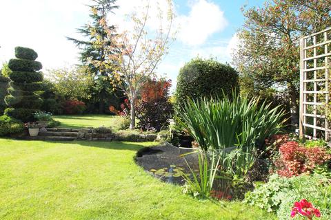 71 The Green, Epsom, KT17 3JX