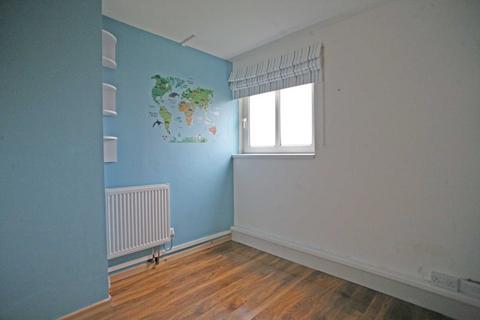 undefined, Heenan Close, Barking, IG11