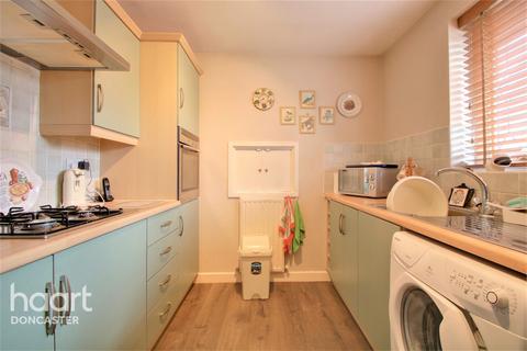 16 Valiant Gardens, Sprotbrough, Doncaster, DN5 7RU