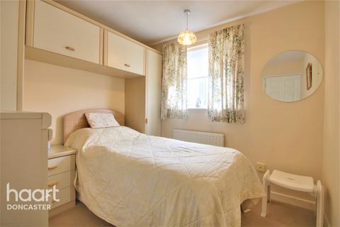 16 Valiant Gardens, Sprotbrough, Doncaster, DN5 7RU
