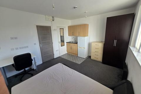 undefined, En-Suite Room – Edgehill Road, Leicester, LE4 9EA. £615 PCM (BILLS INC. AND SHARING KITCHEN)