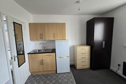 undefined, En-Suite Room – Edgehill Road, Leicester, LE4 9EA. £615 PCM (BILLS INC. AND SHARING KITCHEN)
