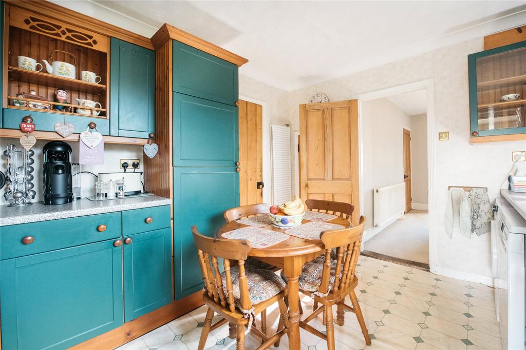 Kitchen/Breakfast Rm