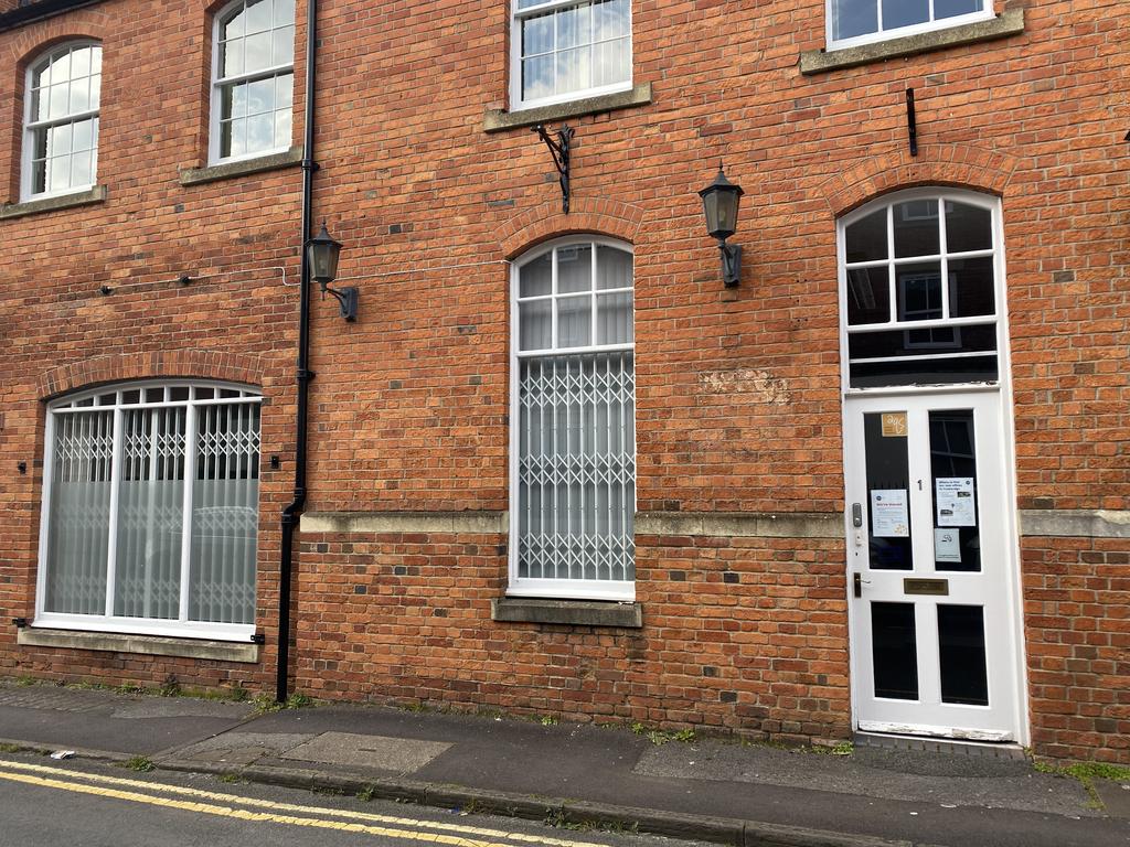 Mill Street, Trowbridge BA14 Office to rent £1,250 pcm £15,000 pa