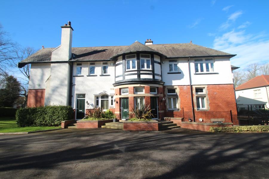 6 HEREFORD LODGE, 58 CORNWALL ROAD, HARROGATE, HG1 2PR 2 bed apartment £385,000