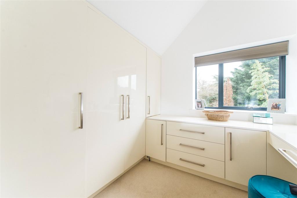 Bed 3/Dressing Room