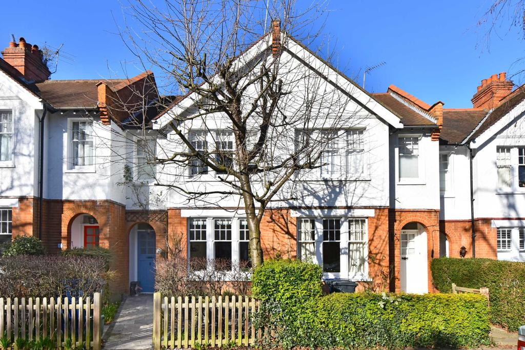Woodfield Crescent, W5 3 bed terraced house £925,000