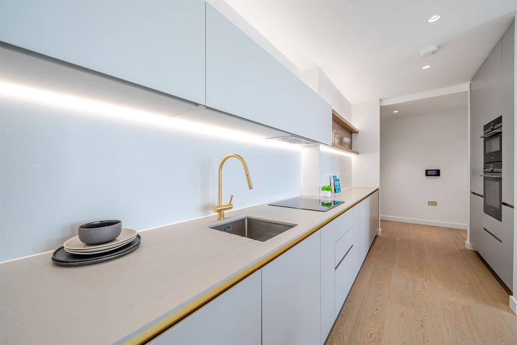 House in London - View 4