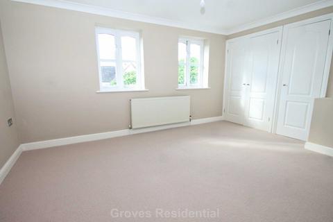 7 Gloster Road, New Malden, KT3 3QH