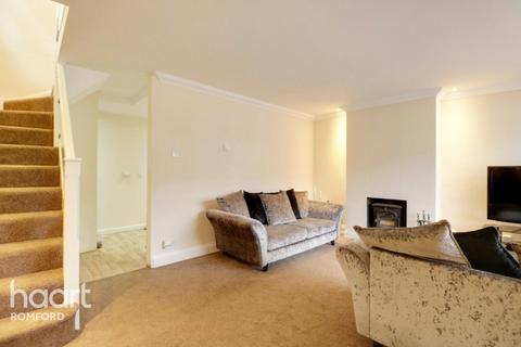 55 Frinton Road, Romford, RM5 2ER
