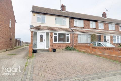55 Frinton Road, Romford, RM5 2ER