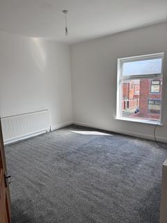 2 bedroom terraced house to rent, Melrose Avenue, Bolton BL1 5NA