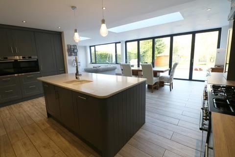 248 Norton Lane, Earlswood, Solihull, B94 5LT