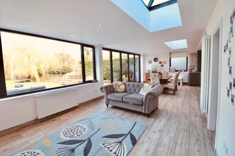248 Norton Lane, Earlswood, Solihull, B94 5LT