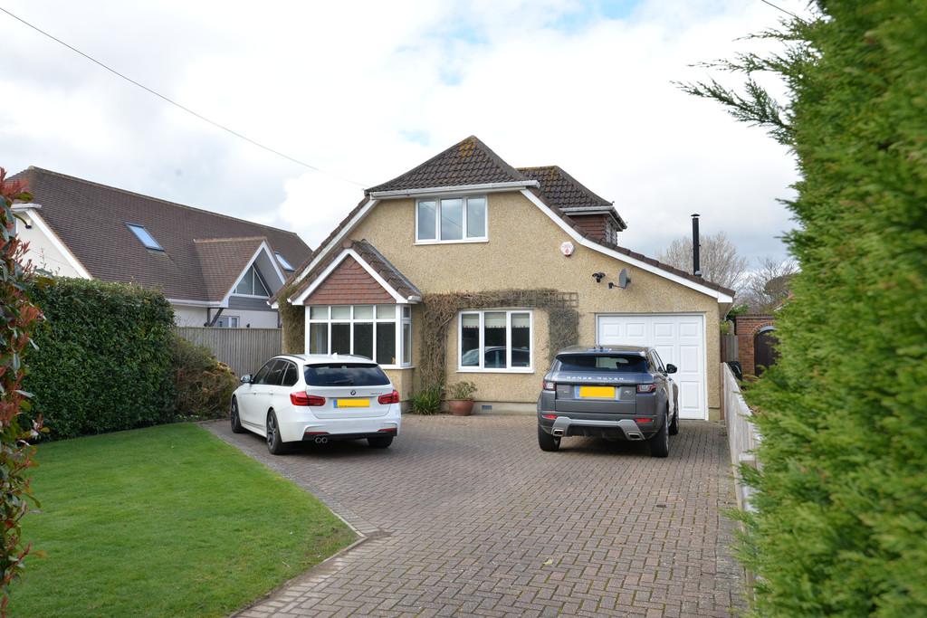 Leigh Road, New Milton 4 bed detached bungalow £699,950