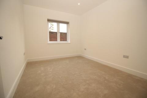 2 bedroom apartment to rent - Holmes Park, Horsham