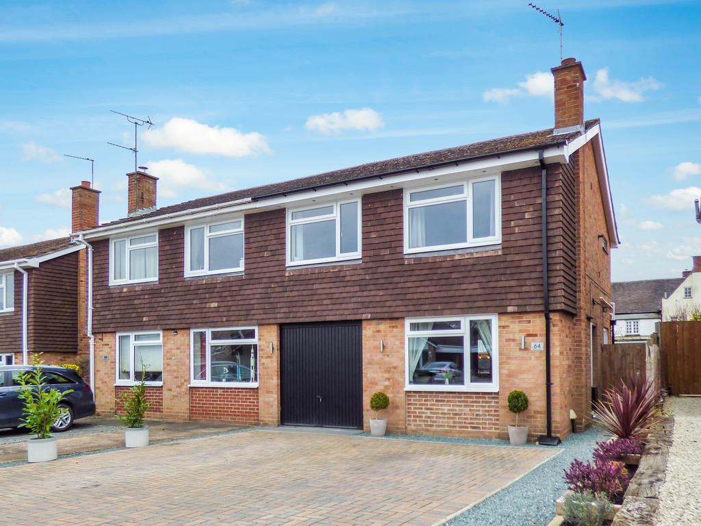 Willow Drive, Wellesbourne 3 bed semidetached house £299,950