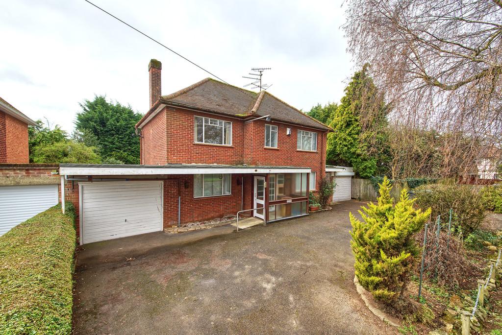 Paradise Lane, Kettering 4 bed detached house £550,000