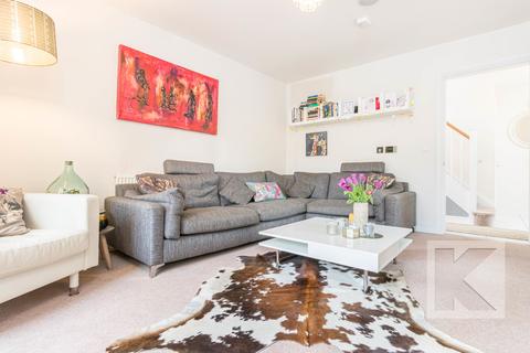 21 Bowler Way, Greenfield, Oldham, OL3 7FQ
