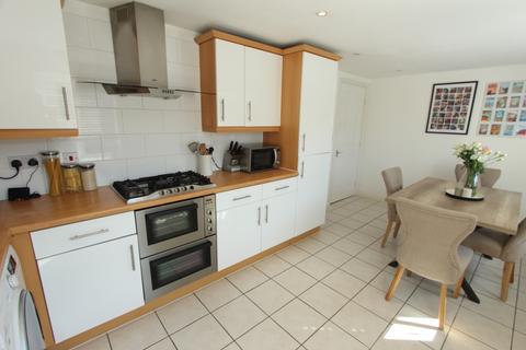 110 Sachfield Drive, Chafford Hundred, Grays, RM16 6QW
