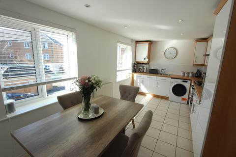 110 Sachfield Drive, Chafford Hundred, Grays, RM16 6QW