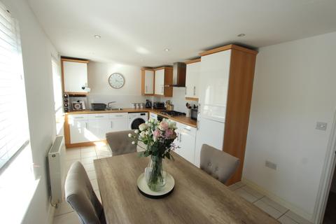110 Sachfield Drive, Chafford Hundred, Grays, RM16 6QW
