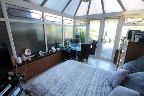 3 Bull Close, Grays, RM16 6PN