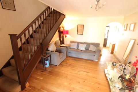 3 Bull Close, Grays, RM16 6PN