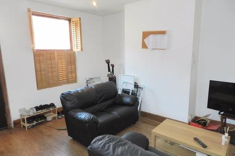 12 Spring Grove View, Leeds, LS6 1RW