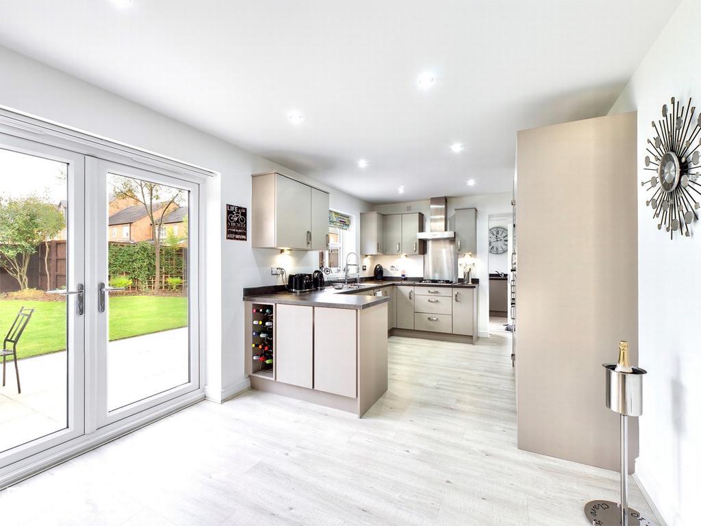 Kitchen/Living Space