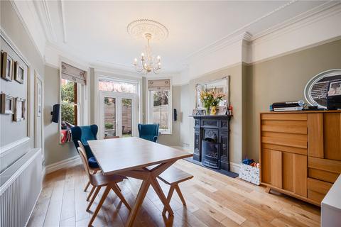 31 Willcott Road, London, W3 9QX
