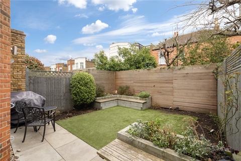 31 Willcott Road, London, W3 9QX
