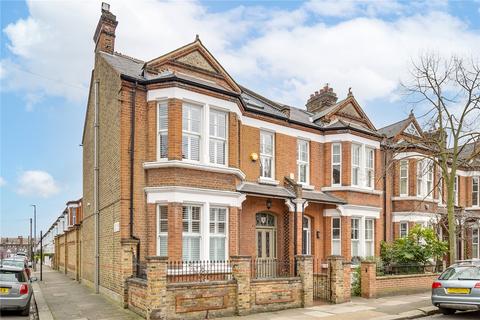 16 Ravenslea Road, London, SW12 8RY