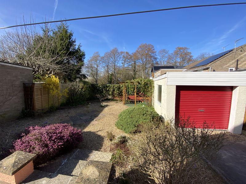 Allen Road, Hedge End, SO30 4ER 3 bed detached house £325,000