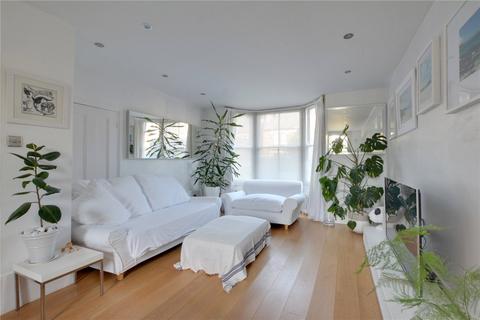 71 Effingham Road, London, SE12 8NT