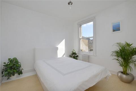71 Effingham Road, London, SE12 8NT