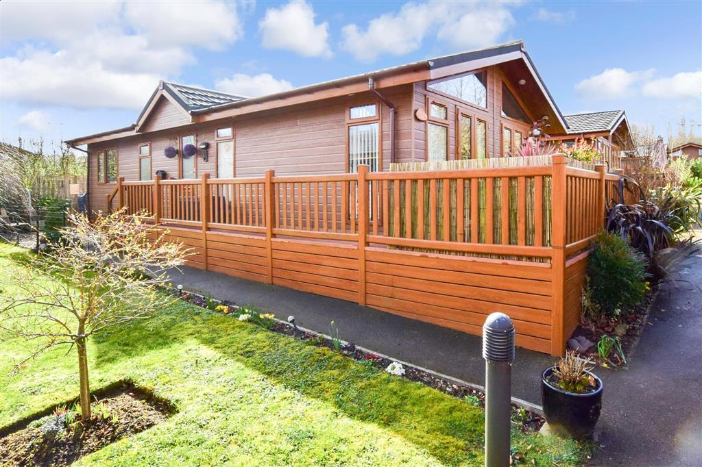 The Heath, East Malling, West... 2 bed park home £175,000
