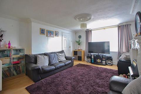34b Broadmeadow Green, Bilston, WV14 6EG