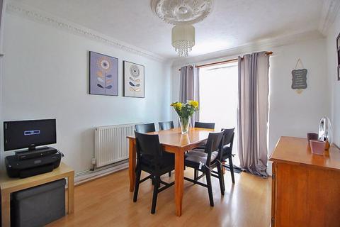 34b Broadmeadow Green, Bilston, WV14 6EG