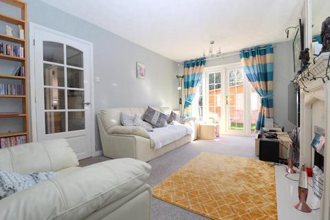 5 Kelling Close, Luton, LU2 7ET