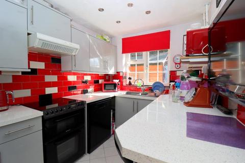 5 Kelling Close, Luton, LU2 7ET