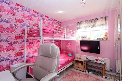 5 Kelling Close, Luton, LU2 7ET