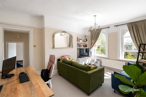 2 bedroom apartment for sale, Kilmarnock, 30 Wray Park Road, Reigate, Surrey, RH2