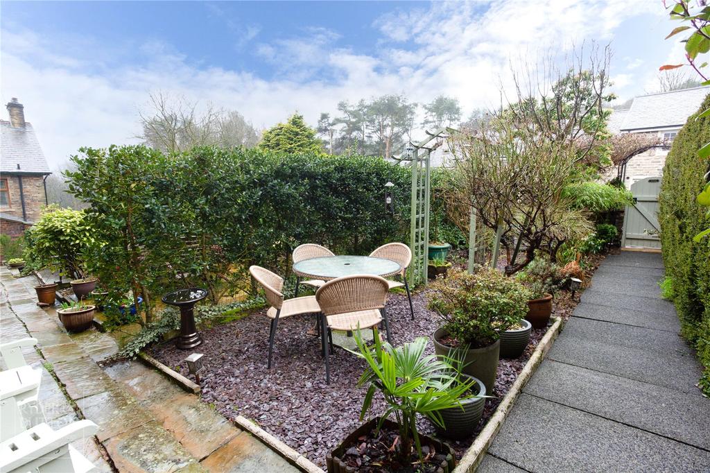 Front Garden: