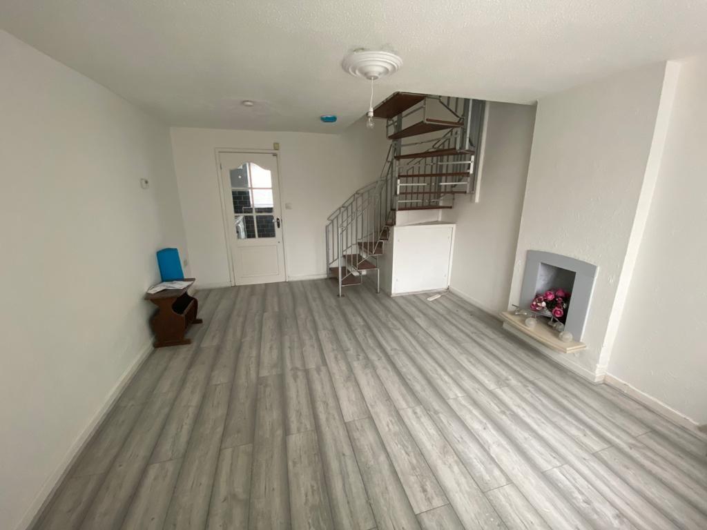 Cardigan Way, Liverpool 2 bed terraced house £600 pcm (£138 pw)