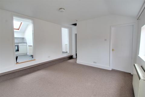 2 bedroom apartment to rent, West Street, Leicester