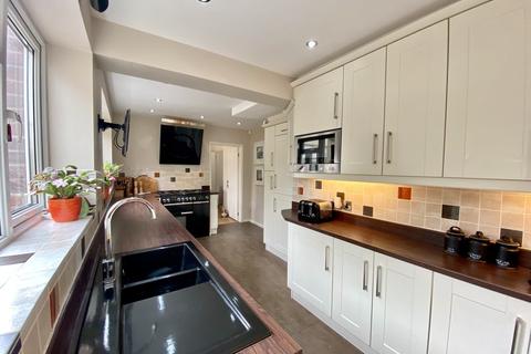 2 Brookside, Winford, Bristol, BS40 8AB