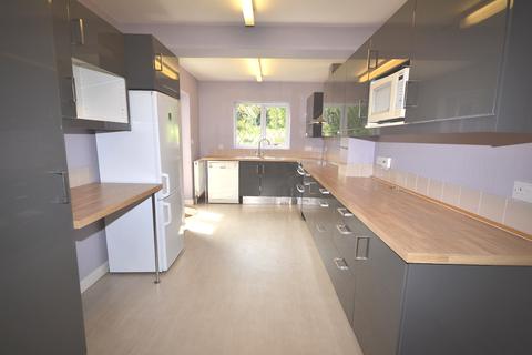 19 Rahn Road, Epping, CM16 4JB