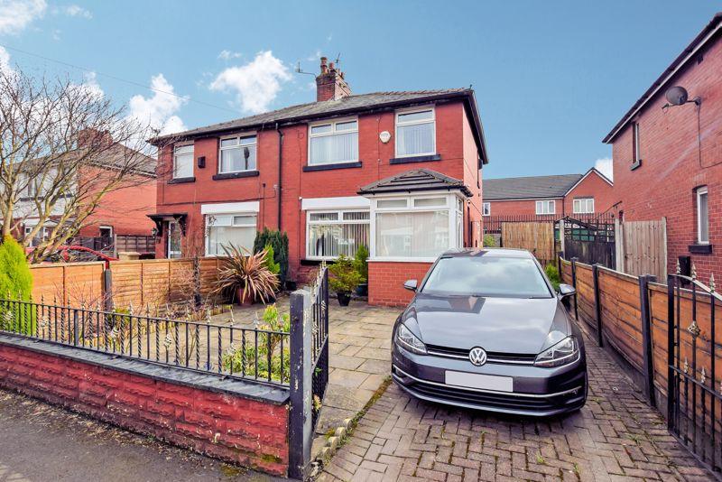 North Avenue, Farnworth, Bolton 3 bed semidetached house £157,500